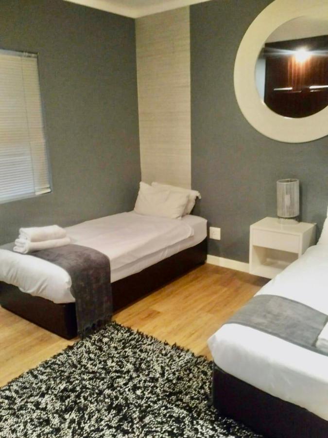 Icon Self Catering Apartment In Cape Town Near Waterfront And Cticc المظهر الخارجي الصورة