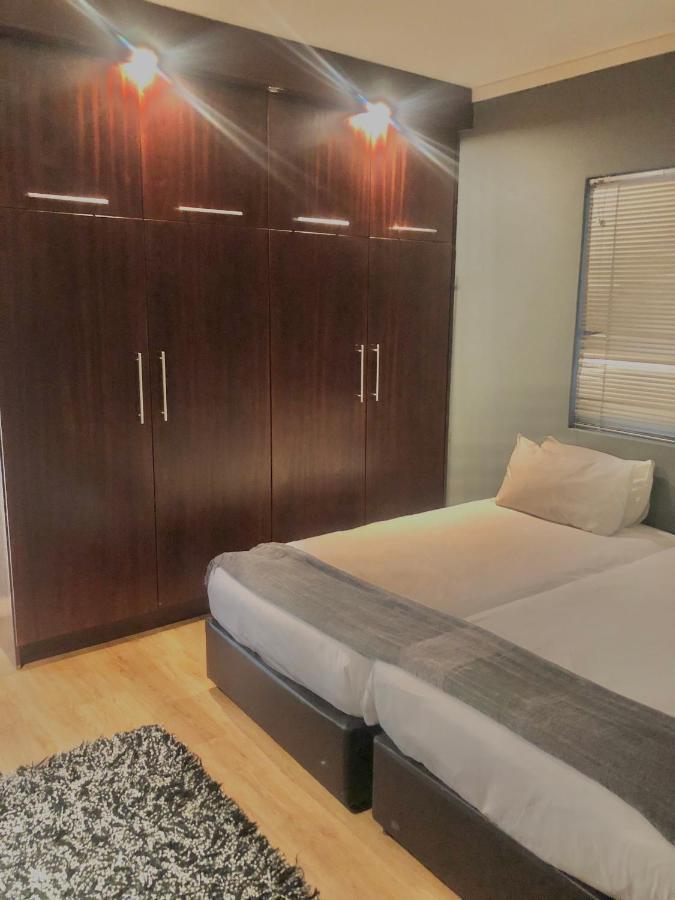 Icon Self Catering Apartment In Cape Town Near Waterfront And Cticc المظهر الخارجي الصورة